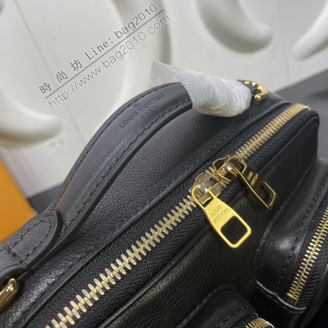 路易威登2022专柜新款手袋 M80450 路易威登Utility Crossbody手袋 LV男士小款挎包  ydh4627